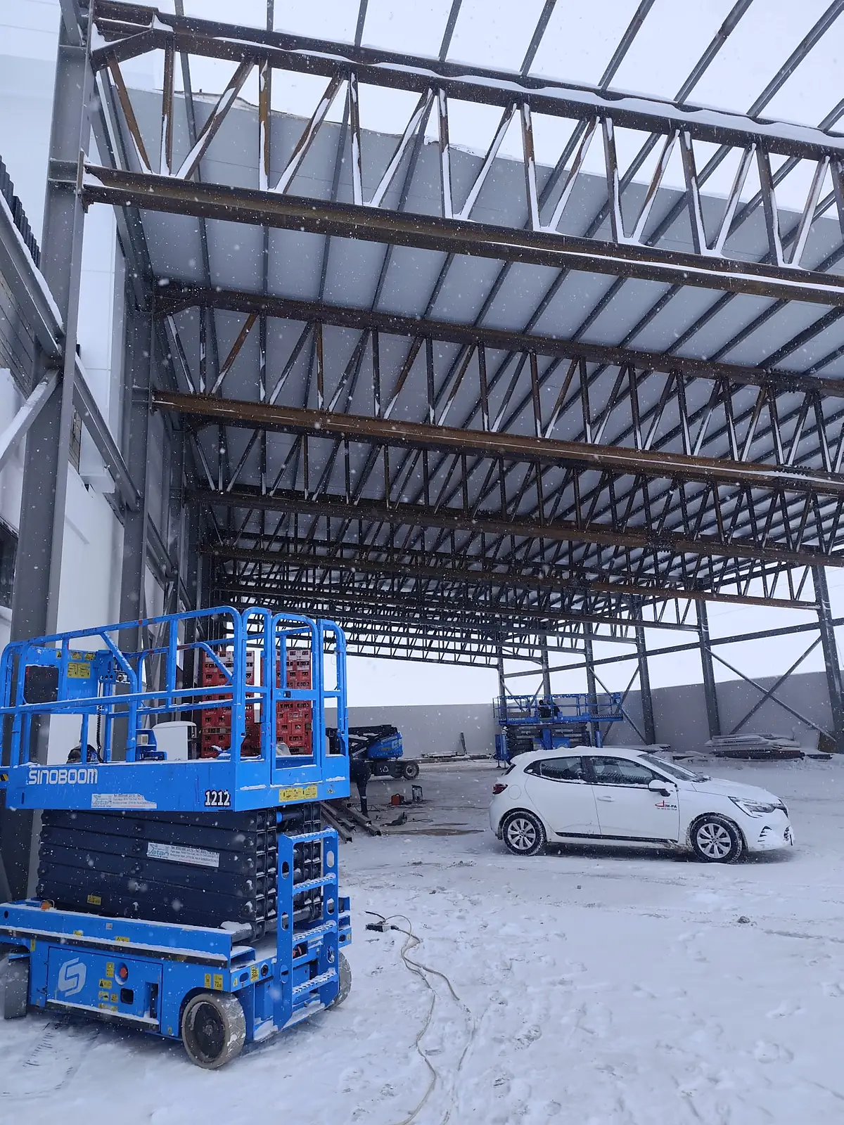 Kaplanmış çelik yapı iç görünüşü